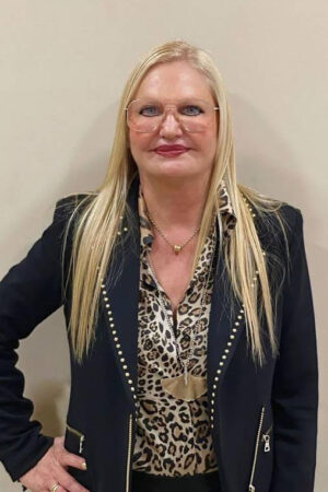 AMPARO GOMEZ Amparo Gómez