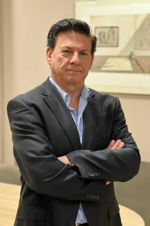 ARMANDO NAVARRO Armando Navarro